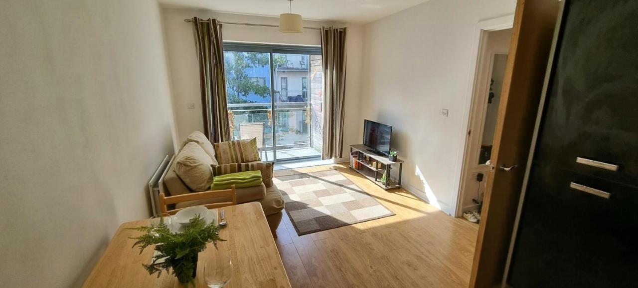 360 Serviced Accommodations - Colchester Marine Quay - 1 Double Bedroom Apartment Exterior photo