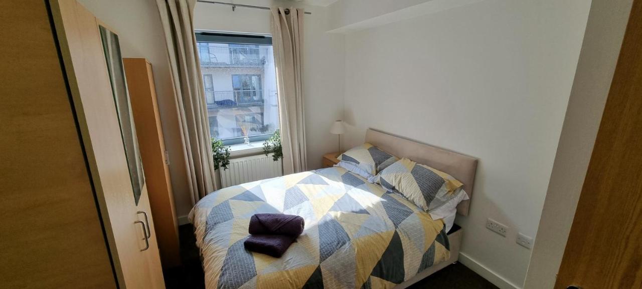 360 Serviced Accommodations - Colchester Marine Quay - 1 Double Bedroom Apartment Exterior photo